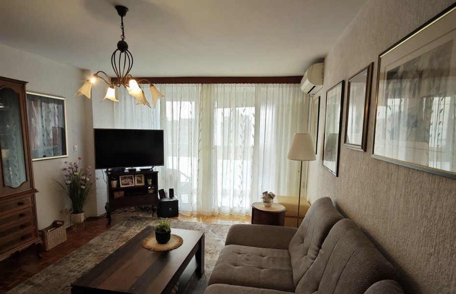 Klimatyzowana część dzienna z oferty A3885 w Chorwacji.