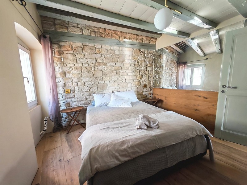 Przytulna sypialnia w apartamencie A3892 w Rovinj na Istrii.