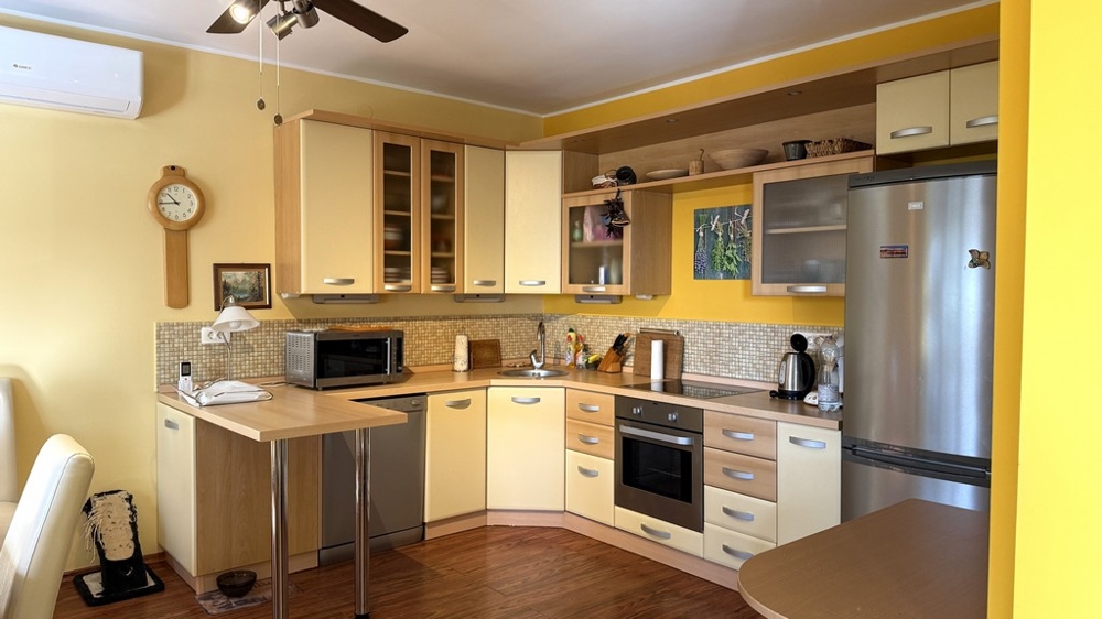 Część dzienna z dostępem do kuchni i przedpokoju