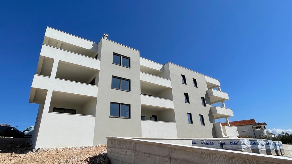 Nowoczesny apartamentowiec nowa konstrukcja Chorwacja widok z zewnątrz