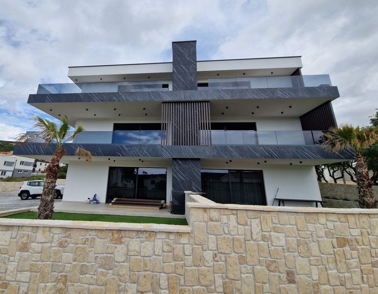 Ekskluzywna nowa nieruchomość o nowoczesnej architekturze