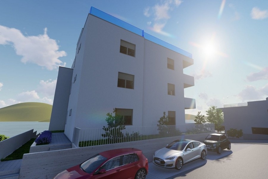 Dom apartamentowy z miejscami parkingowymi i widokiem na morze
