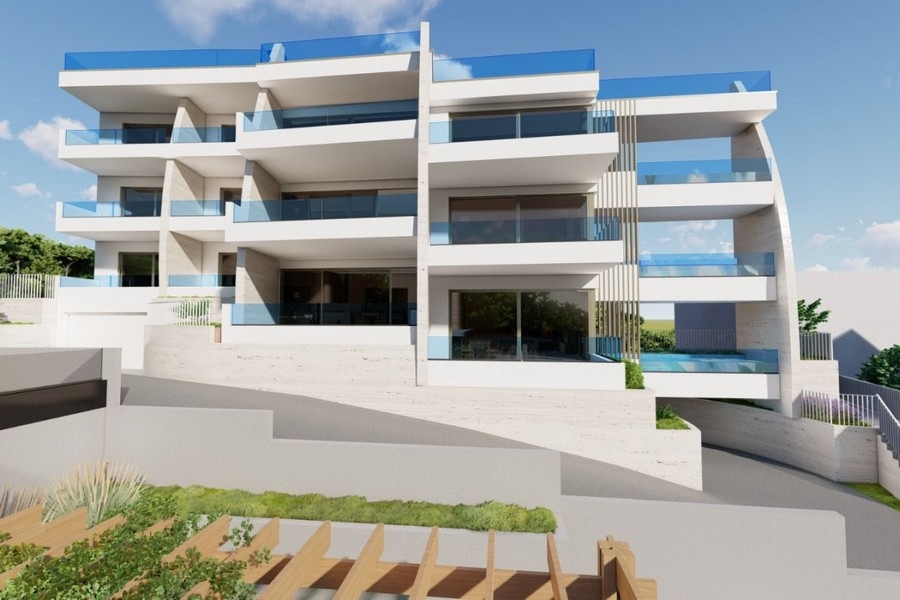 Nowoczesny dom apartamentowy z basenem i ogrodem
