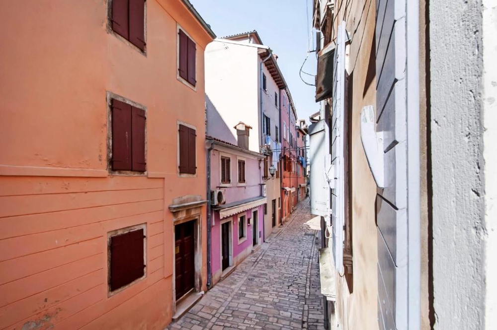 Aleja na starym mieście Rovinj