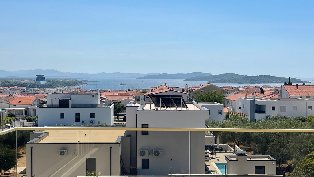 Nowe mieszkania z widokiem na morze w Vodice, Dalmacja