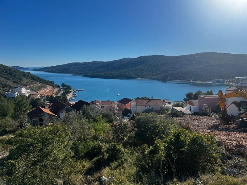 Kupno ziemi w Dalmacji - Panorama Scouting.