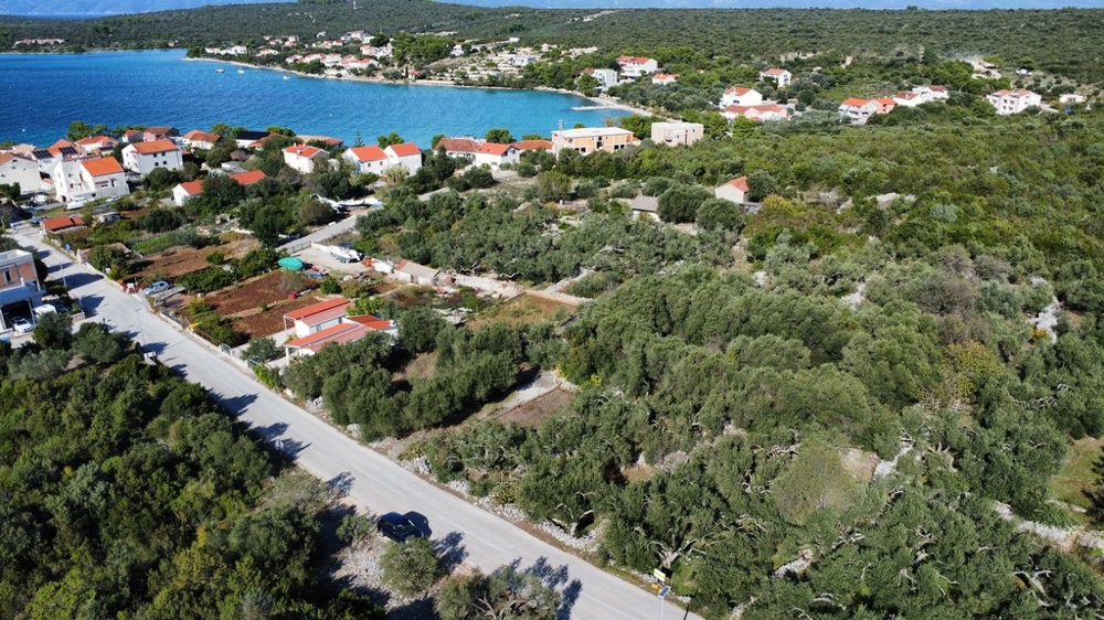 Plac budowy blisko morza.