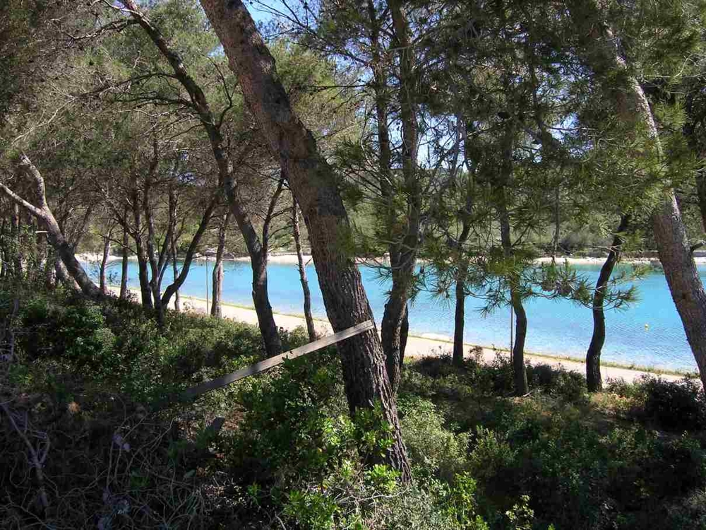 Dom apartamentowy na sprzedaż w Dalmacji na wyspie Ugljan w Chorwacji.