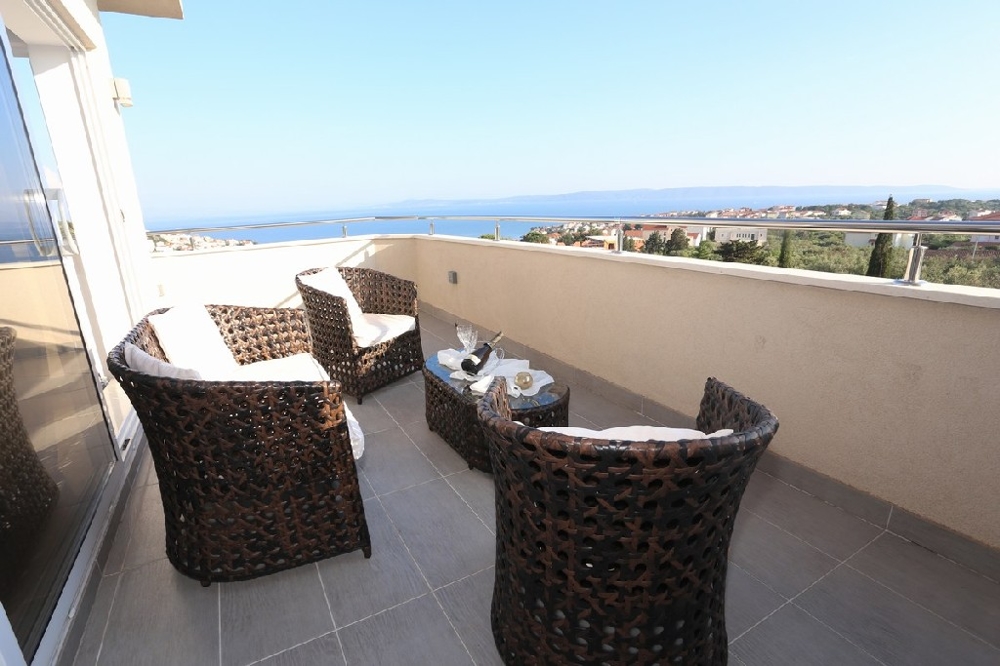 Nieruchomości w Dalmacji z widokiem na morze.