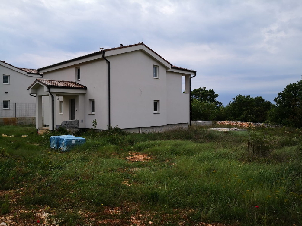Tył domu Villi H1413.