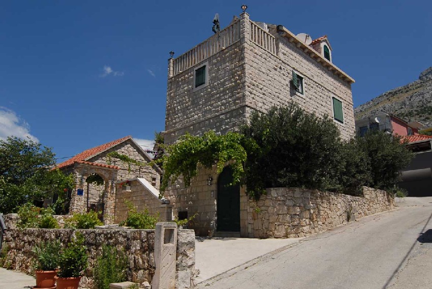 Kup dom w Chorwacji z Panorama Scouting GmbH.