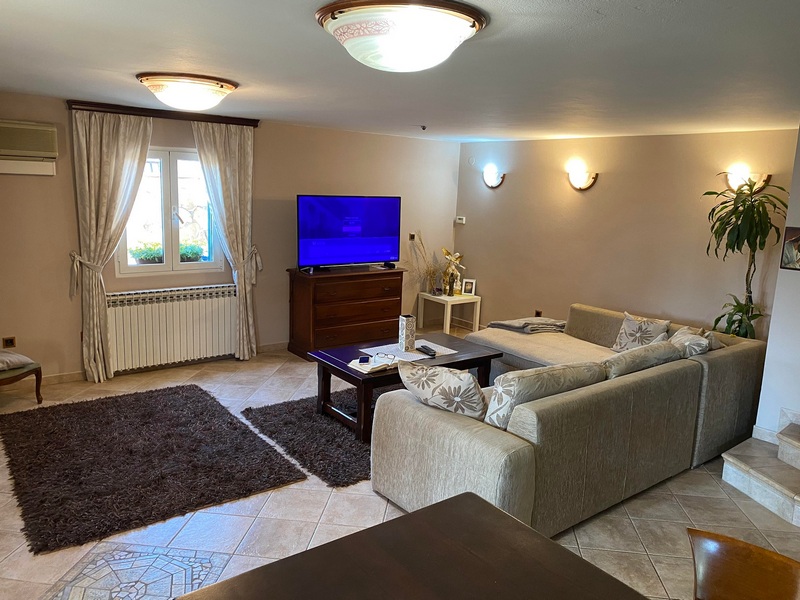 Stylowo urządzona część dzienna.