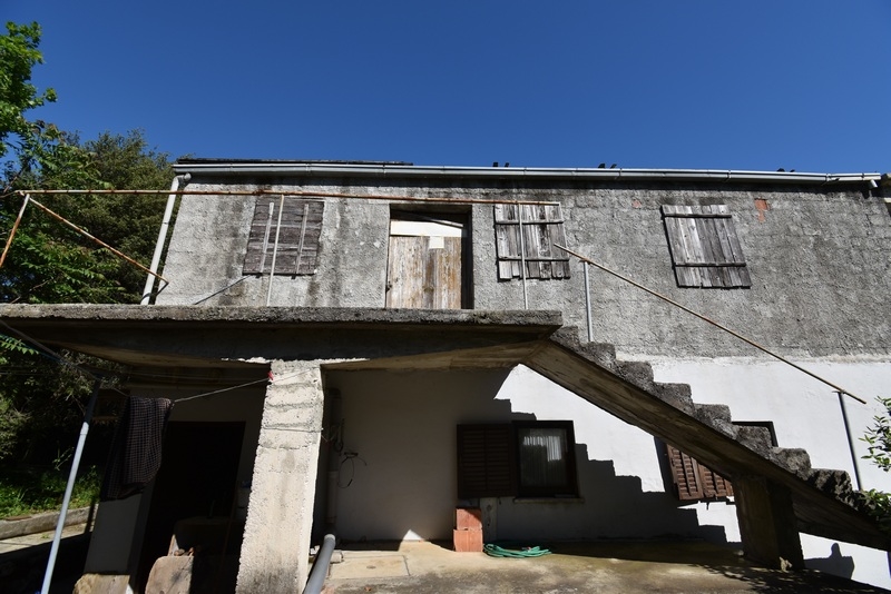 Sprzedam dom do remontu w Chorwacji - Panorama Harcerska.