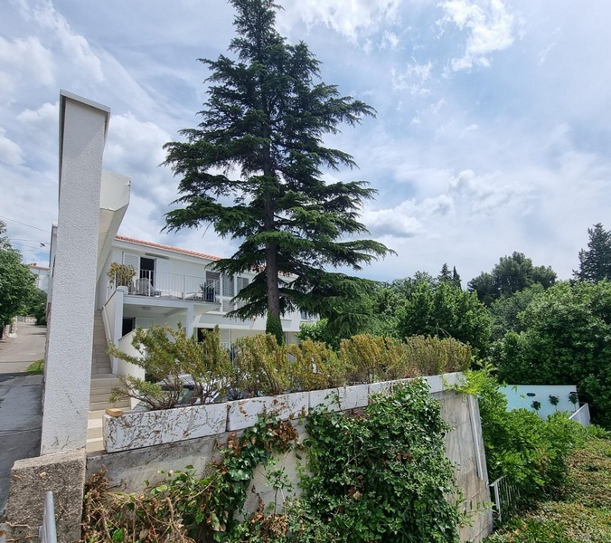 Atrakcyjna willa blisko morza w Chorwacji - Panorama Scouting Real Estate.