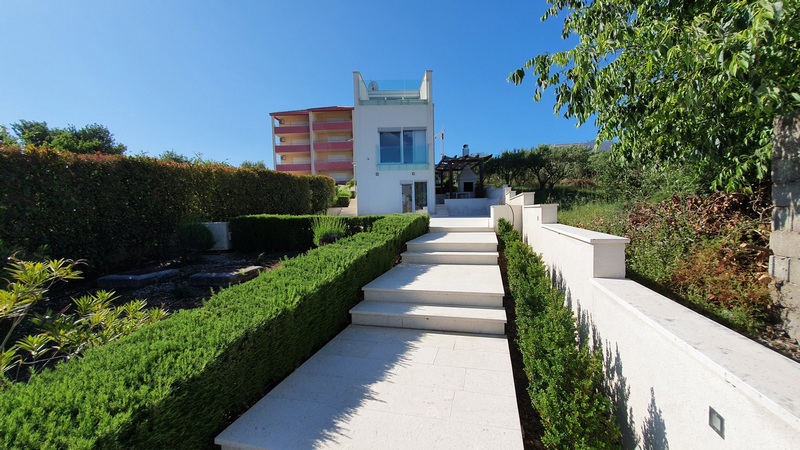 Kup willę w Dalmacji - Panorama Scouting.