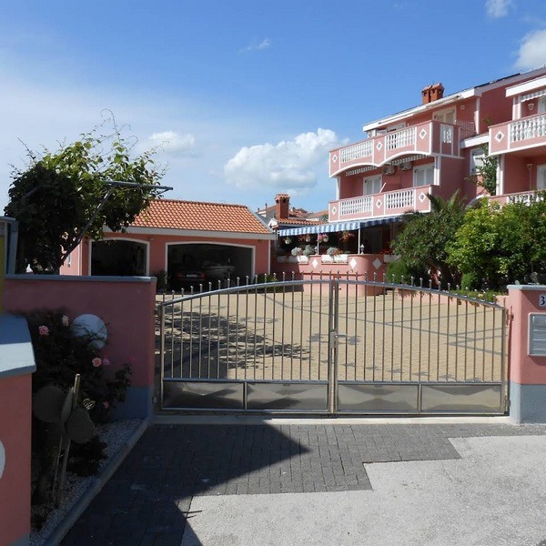 Na sprzedaż nieruchomość H1998 w Zadarze - Panorama Harcerska.