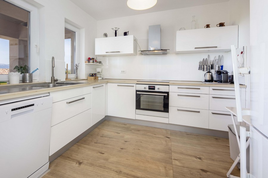 Kuchnia nieruchomości H2029 na sprzedaż w Chorwacji, wyspa Krk - Panorama Scouting.