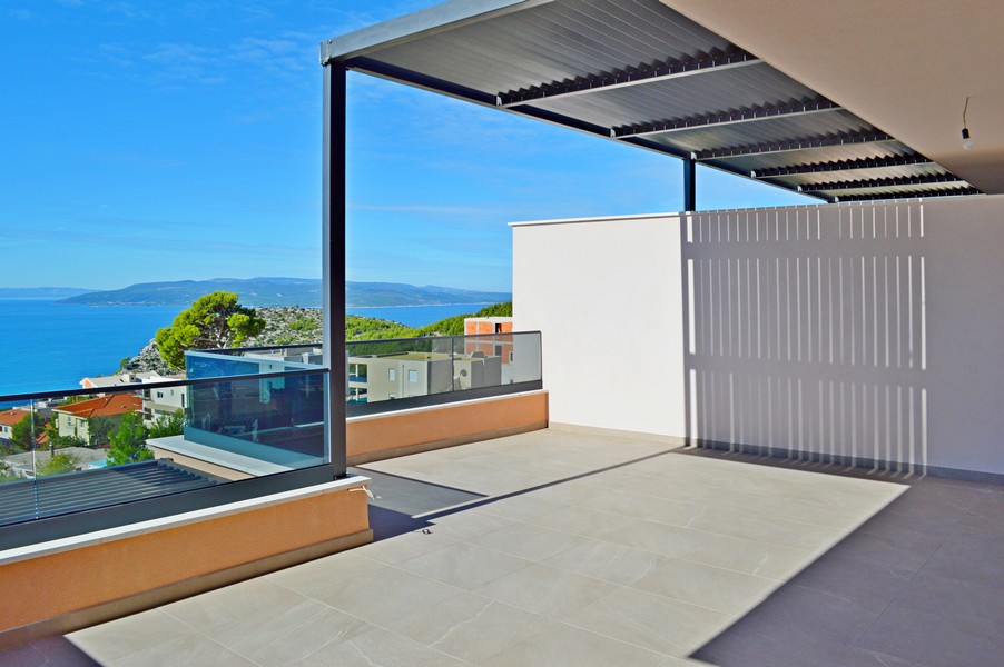 Taras z panoramicznym widokiem na morze Villa H2147, Chorwacja.