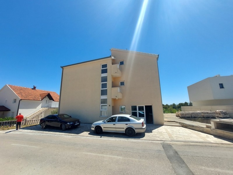 Sprzedam dom w Chorwacji, Środkowa Dalmacja, wyspa Ciovo Trogir - Panorama Scouting Immobilien H2200, cena zakupu: 710 000 EUR - zdjęcie 4