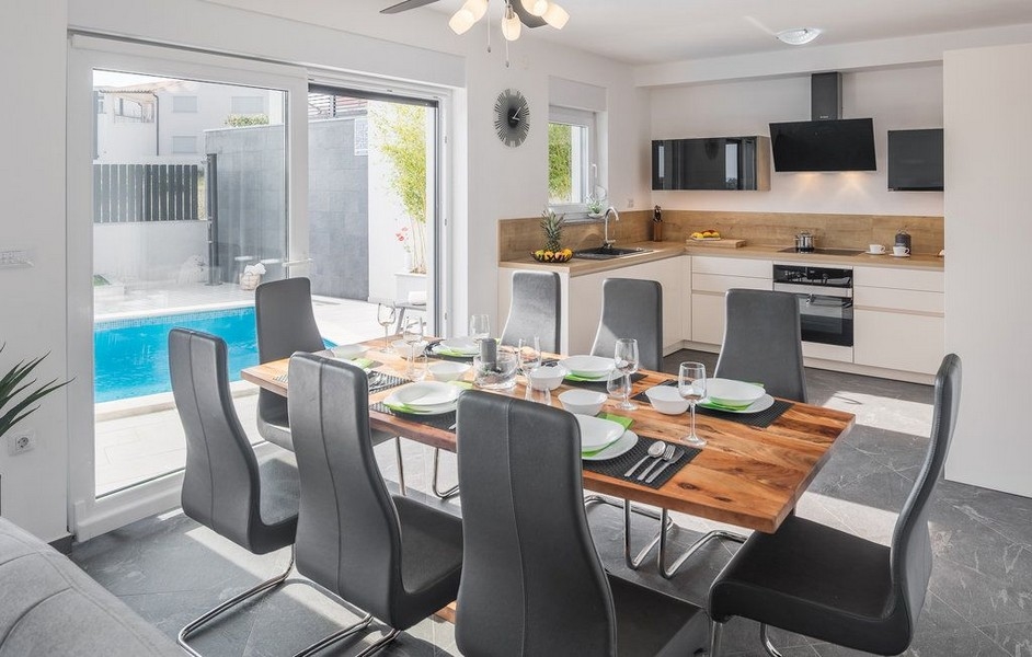 Nowe i nowoczesne nieruchomości w Chorwacji - Panorama Scouting H2207.