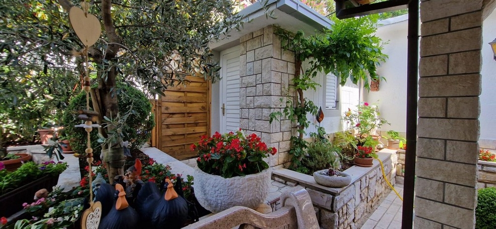 Nowe i nowoczesne nieruchomości w Chorwacji - Panorama Scouting H2222.