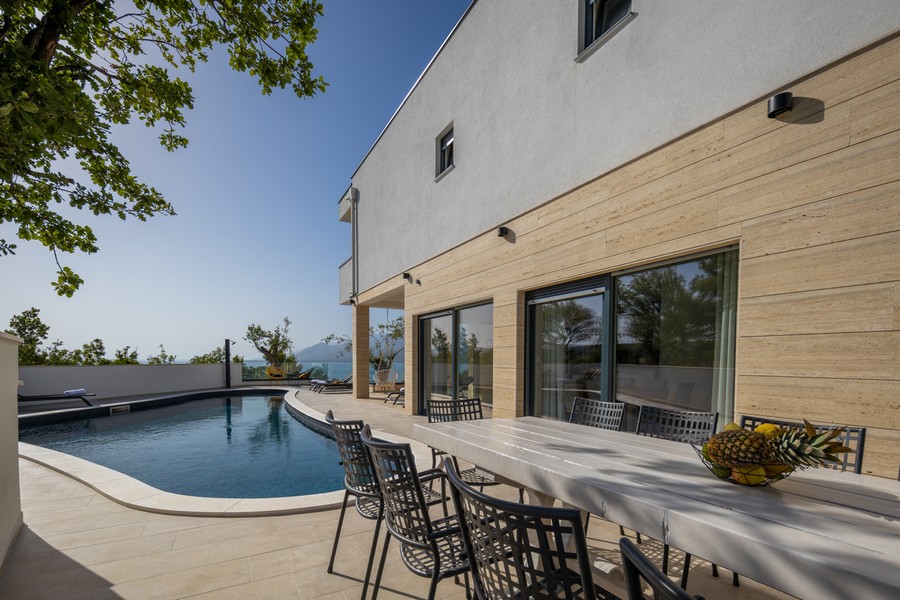 Kup willę nad morzem w Chorwacji - Panorama Scouting H2313, Północna Dalmacja, Zadar.