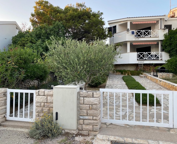 Kup dom nad morzem w Chorwacji - Panorama Scouting H2344, Północna Dalmacja, wyspa Pag.