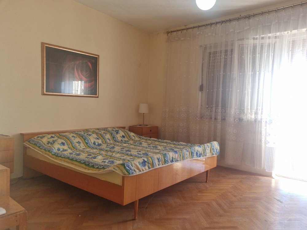 Dom na 3 poziomach o powierzchni mieszkalnej 680 m²