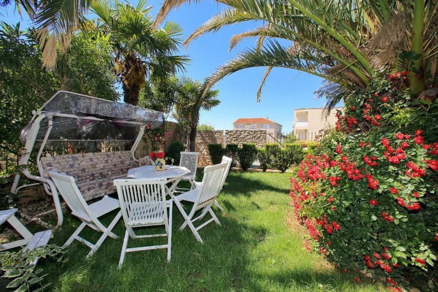 11 sypialni, 10 łazienek