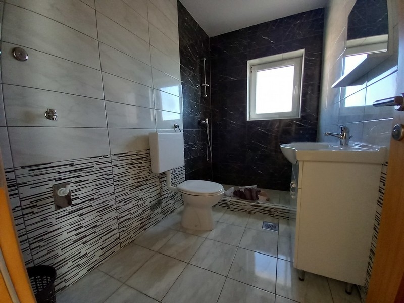 Umeblowany apartamentowiec