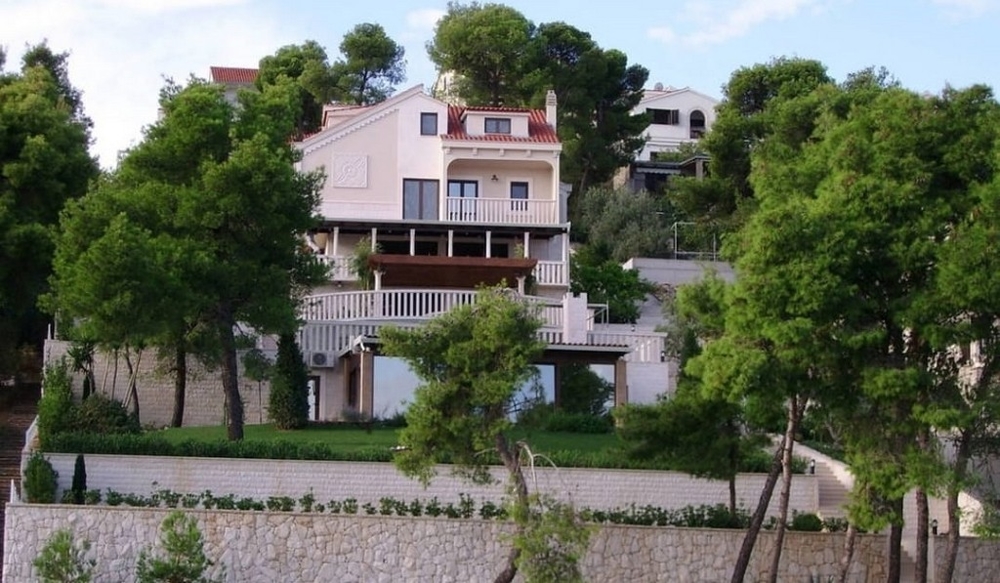 Tradycyjna willa nad morzem w Chorwacji - Panorama Scouting.