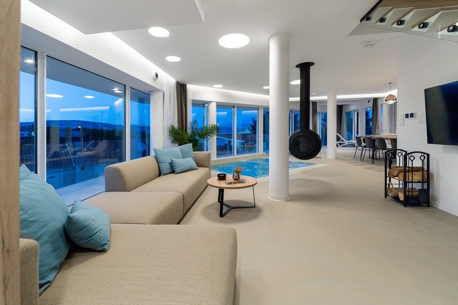 Wysokiej jakości część mieszkalna nieruchomości H1982 na Hvarze w Chorwacji - Panorama Scouting.