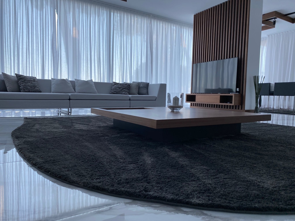 Przestronny salon z wyjściem na taras