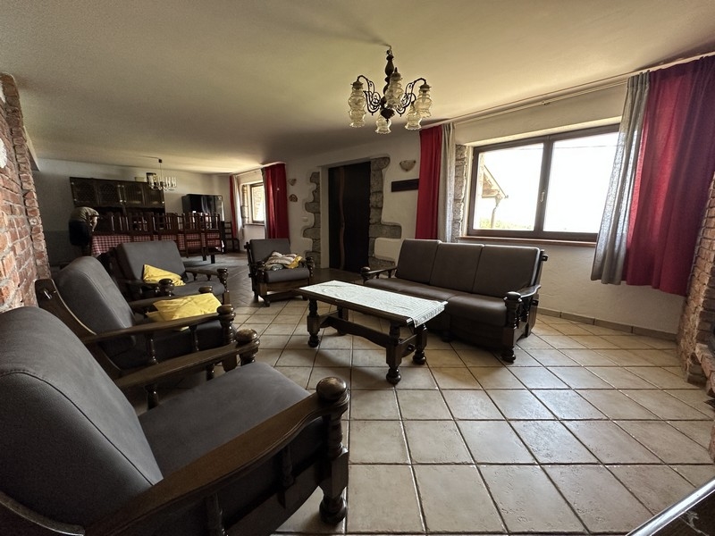 Część dzienna w stylu rezydencji.