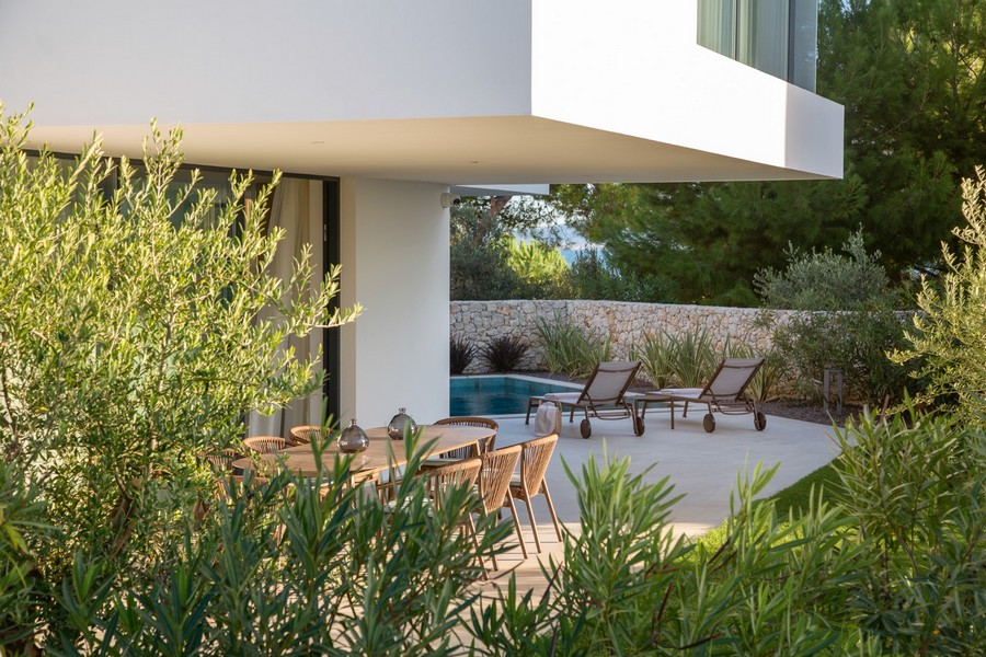 Taras nieruchomości H2584, która jest na sprzedaż w Sukosan, Chorwacja.