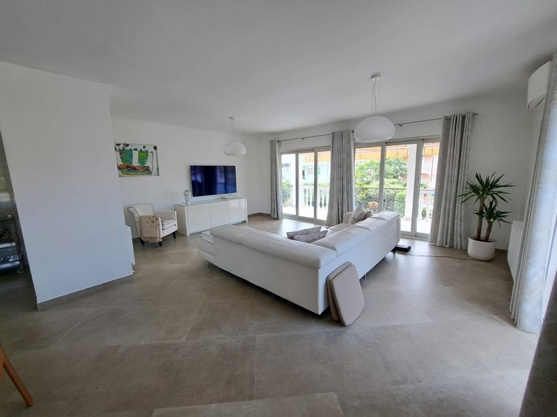 Jasne mieszkania z dużymi oknami