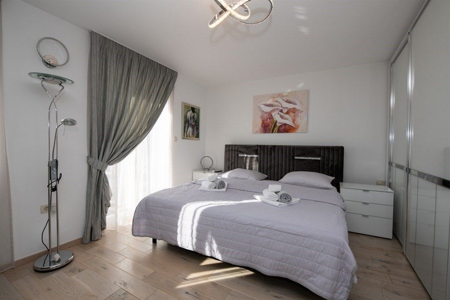 Przestronne sypialnie z wyjściem na taras