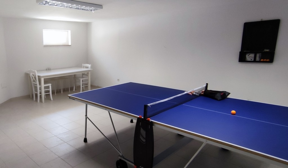 Pokój hobbystyczny w piwnicy