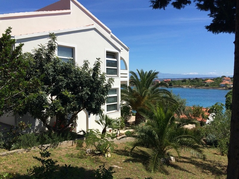 Sprzedam dom blisko morza w Dalmacji - Panorama Harcerska.