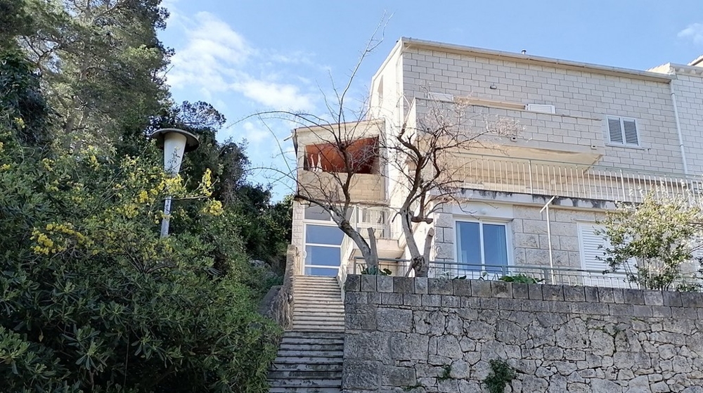 Sprzedam śródziemnomorski bliźniak nad morzem w Chorwacji - Panorama Scouting H2685.