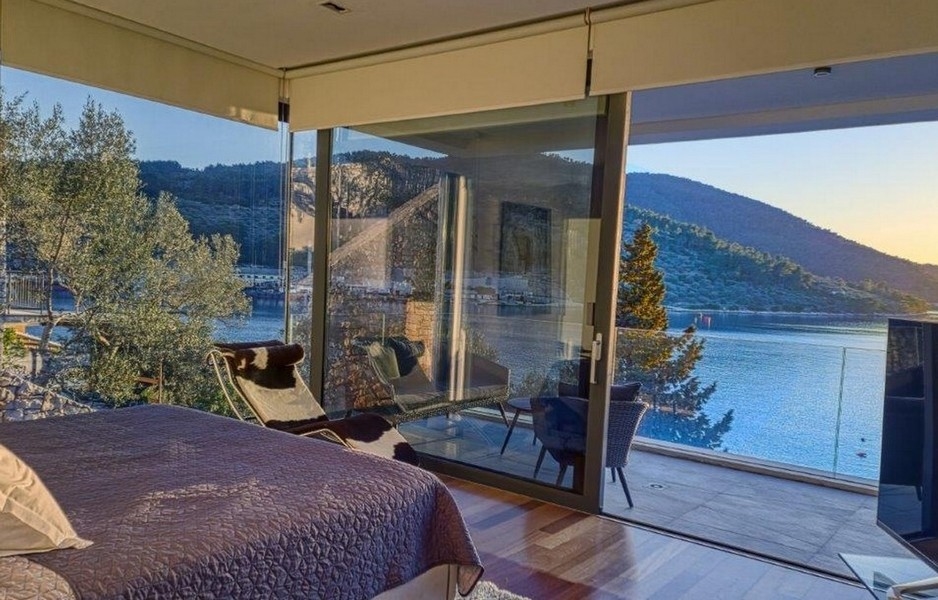 Sypialnia z fantastycznym widokiem na morze - nieruchomość H2690 w Chorwacji niedaleko Vela Luka.