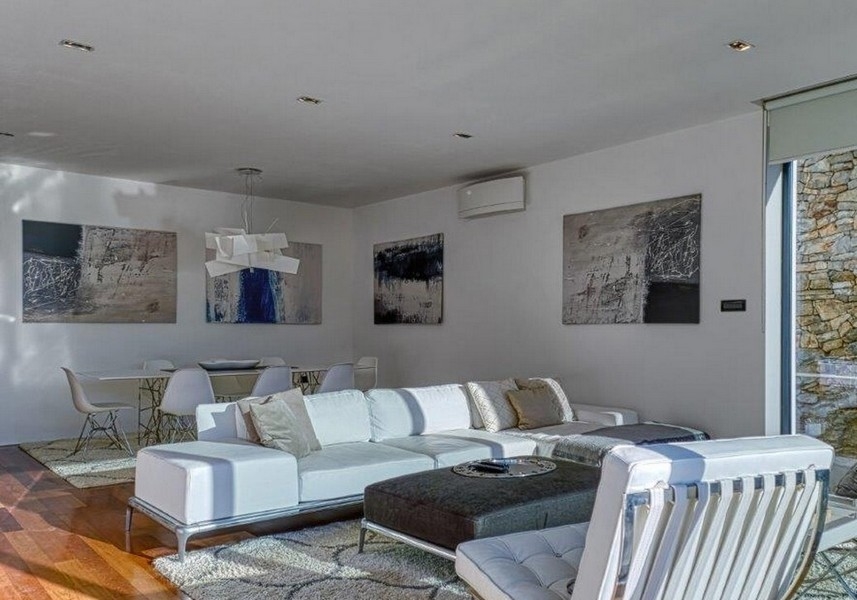 Klimatyzowany, nowoczesny salon w Villi H2690 w Chorwacji - Panorama Scouting.