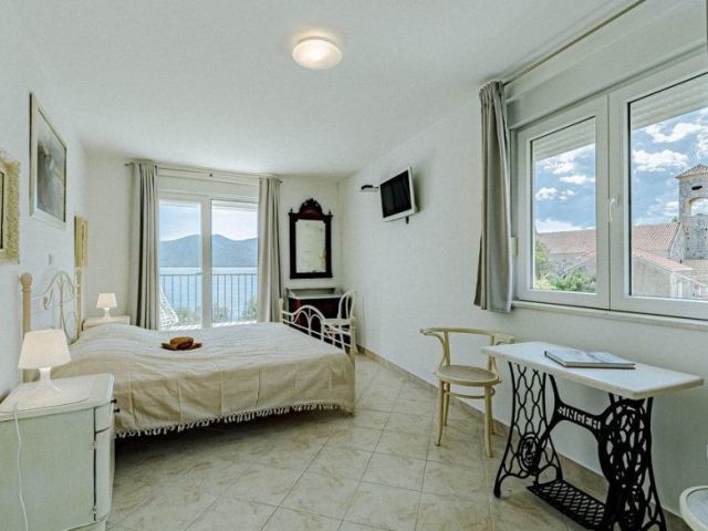 Jasne sypialnie z pięknym widokiem na morze - H2727