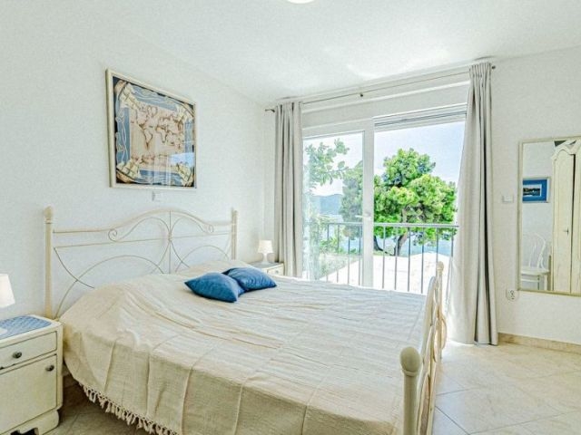 W pełni umeblowane sypialnie