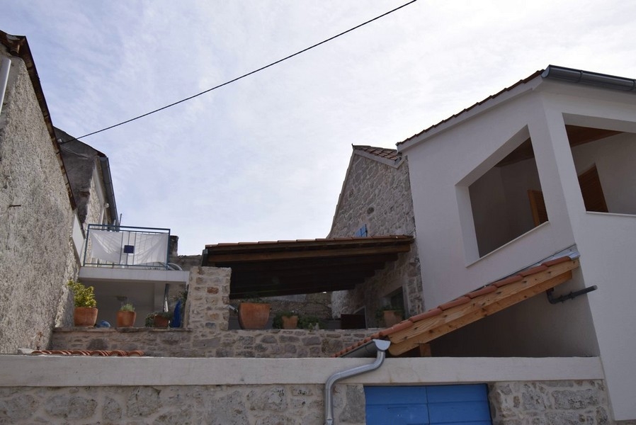 Kup kamienne domy w Chorwacji - Panorama Scouting Real Estate.