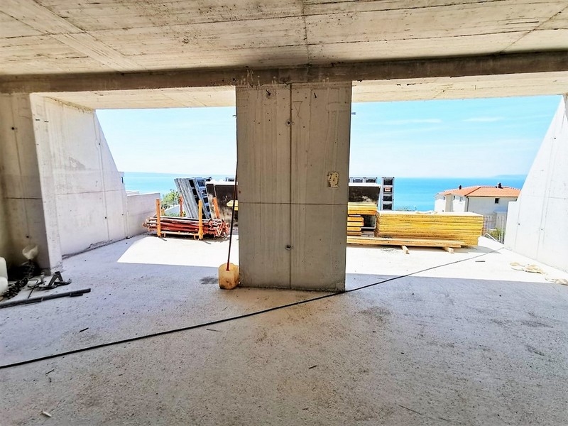 Stan surowy willi H2769, Region Splitu - Chorwacja.