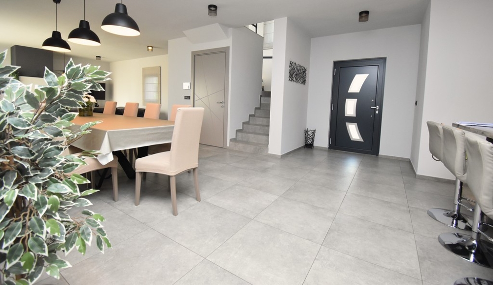 Willa z jasnymi pokojami