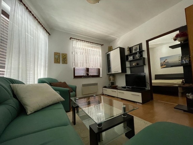 Przytulny salon w chorwackiej nieruchomości - kup dom w Chorwacji