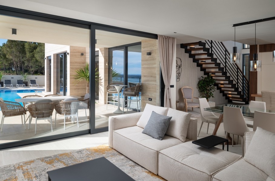 Willa na sprzedaż w Razanac, Zadar, Chorwacja - Pokój dzienny z dostępem do tarasu