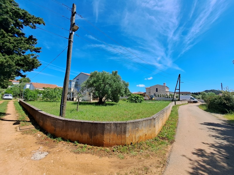 Sprzedam dom z dużą działką nad morzem w Chorwacji - Panorama Harcerska.